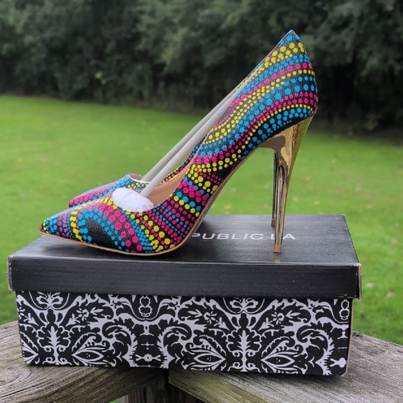 Shoe Republic LA Multicolor Patterned Heels - Picture 2 of 6